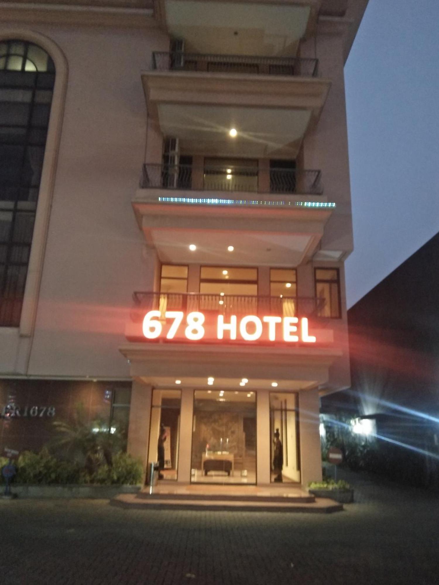 Hotel 678 Kemang Powered By Cocotel Jakarta Bagian luar foto